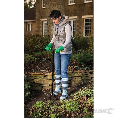 Long-Handled Twist Cultivator 950mm 231329 - Image 3