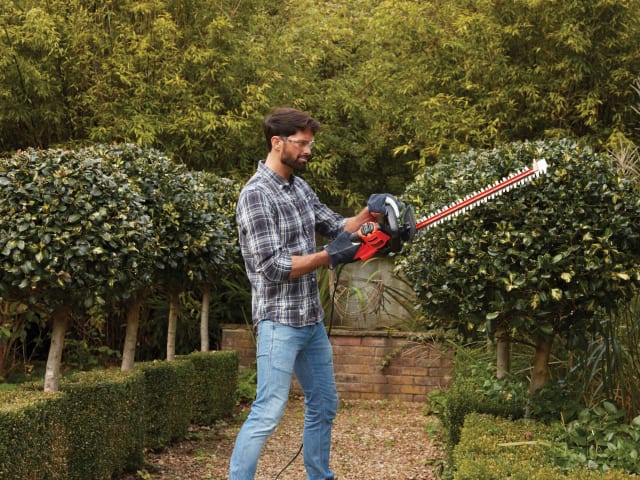 BEHTS501 Hedge Trimmer 60cm 600W 240V B/DBEHTS501 - Image 5