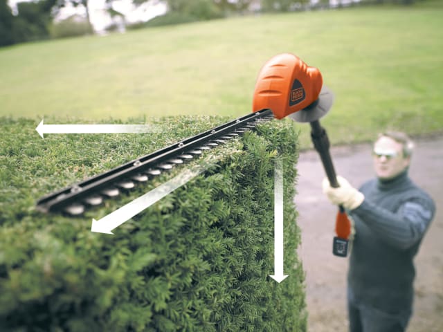 GTC1843L Cordless Pole Hedge Trimmer 18V 1 x 2.0Ah Li-ion B/DGTC1843L - Image 2