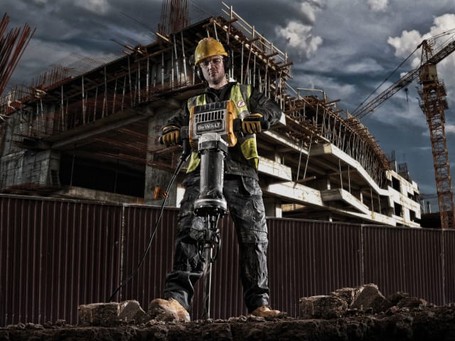 D25981 28mm HEX Pavement Breaker 30kg 1800W 110V DEWD25981L - Image 3