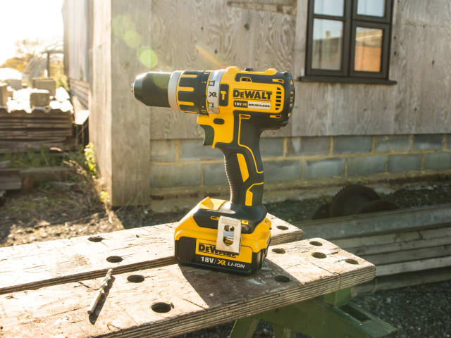 DCD795P1 Brushless Hammer Drill Driver 18V 1 x 5.0Ah Li-ion DEWDCD795P1 - Image 2