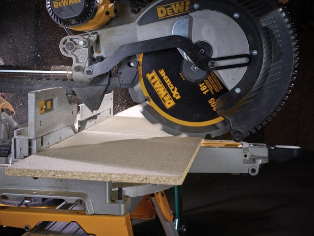 Extreme PCD Fibre Cement Saw Blade 305 x 30mm x 16T DEWDT1475QZ - Image 3