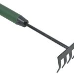 Essentials Hand Drag Rake FAIESSHRAKE