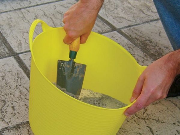 Heavy-Duty Polyethylene Flex Tub 42 litres Yellow FAIFLEX42Y - Image 6
