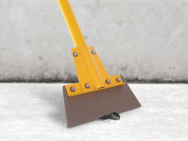 Heavy-Duty Fibreglass Handle Floor Scraper 200mm (8in) FAIFS - Image 2