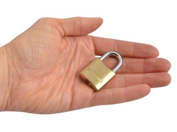 Brass Padlock 25mm 3 Keys FAIPLB25 - Image 2