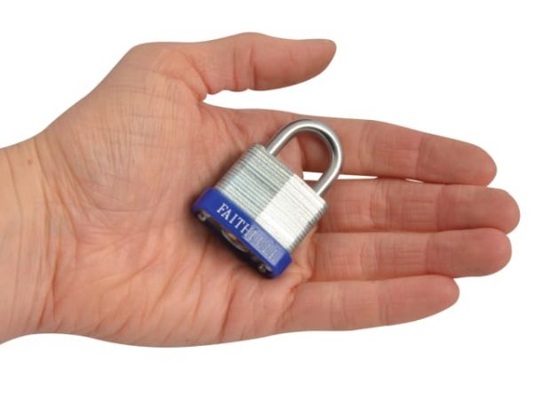 Laminated Steel Padlock 30mm 3 Keys FAIPLLAM30 - Image 3