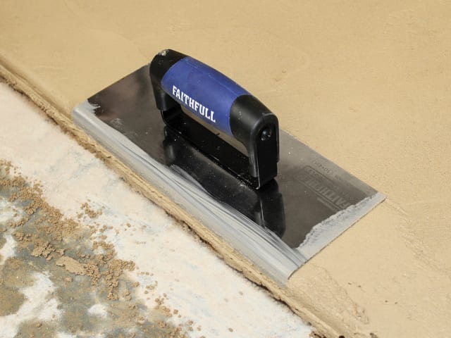 Prestige Edging Trowel 10 x 4in FAIPTEDG10SS - Image 2