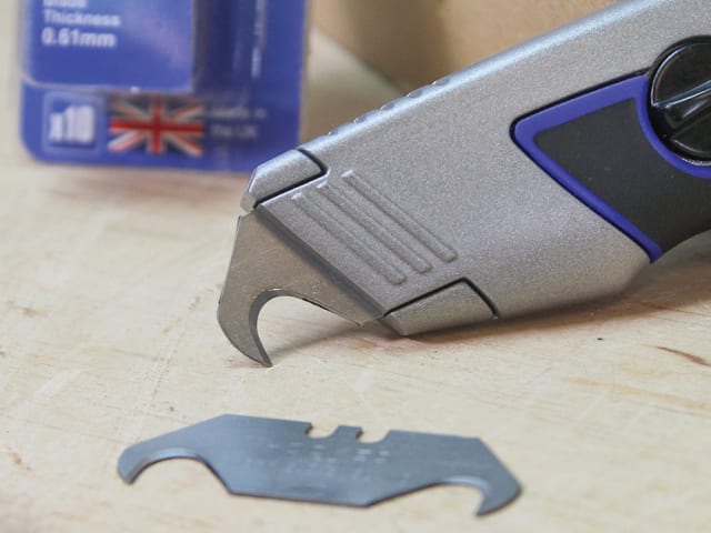 Heavy-Duty Hooked Trimming Knife Blades (Pack 10) FAITKB10UKH - Image 3