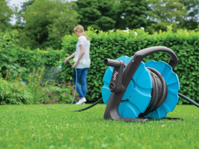 2-in-1 Compact Hose Reel 20m FLO70300450 - Image 2