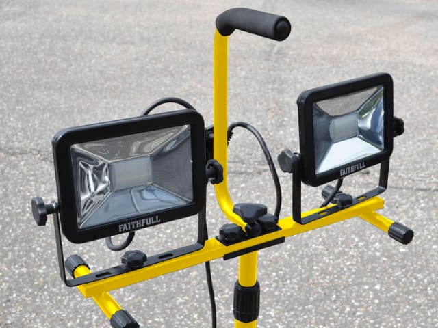 SMD LED Twin Head Tripod Site Light 40W 2 x 1800 Lumens 110V FPPSLLED40VL - Image 4