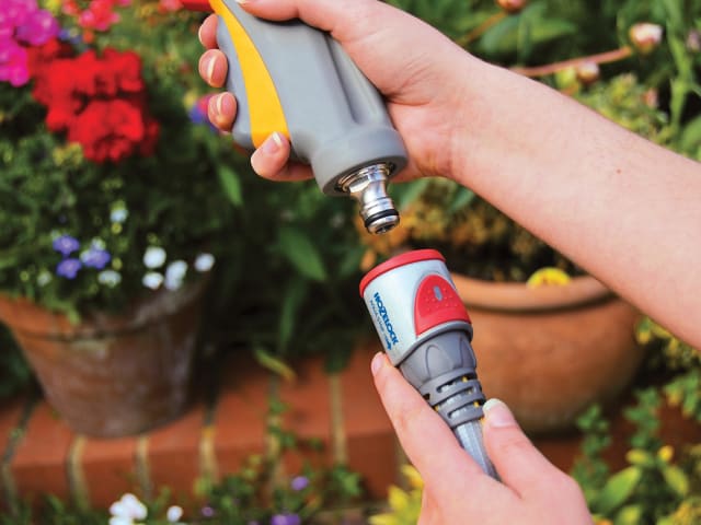 2035 Pro Metal AquaStop Hose Connector 12.5-15mm (1/2-5/8in) HOZ2035 - Image 2