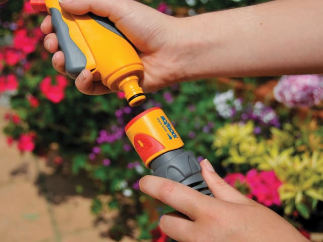 2065 AquaStop Plus Hose Connector for 19mm (3/4in) Hose HOZ2065 - Image 2