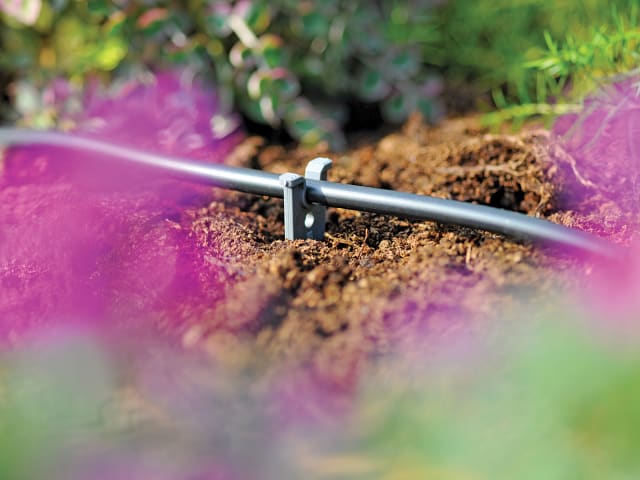 Micro Tube Stakes 4mm (10 Pack) HOZ2781 - Image 2