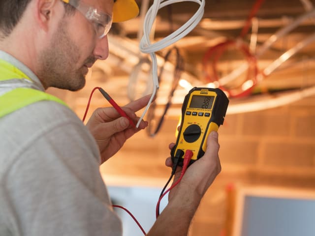 FatMax® Smart Digital Multimeter INT082563 - Image 3