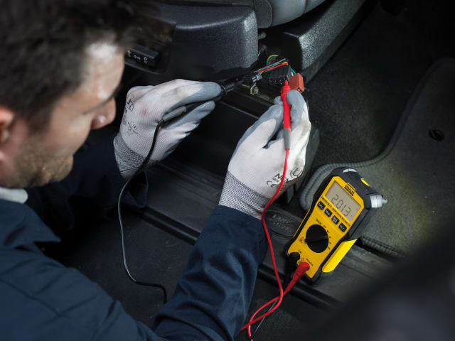 FatMax® Smart Digital Multimeter INT082563 - Image 4