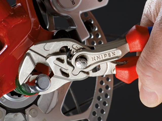 Pliers Wrench Multi-Component Grip 150mm - 27mm Capacity KPX8605150 - Image 5