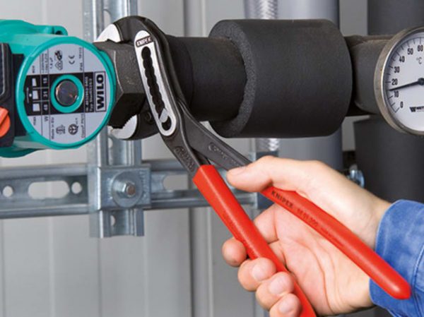 Alligator® Water Pump Pliers PVC Grip 300mm - 70mm Capacity KPX8801300 - Image 6