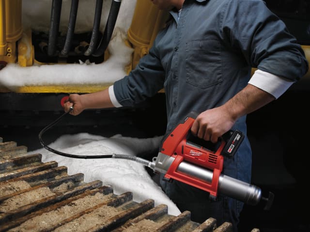 M12 GG-0 Cordless Grease Gun 12V Bare Unit MILM12GG0 - Image 4