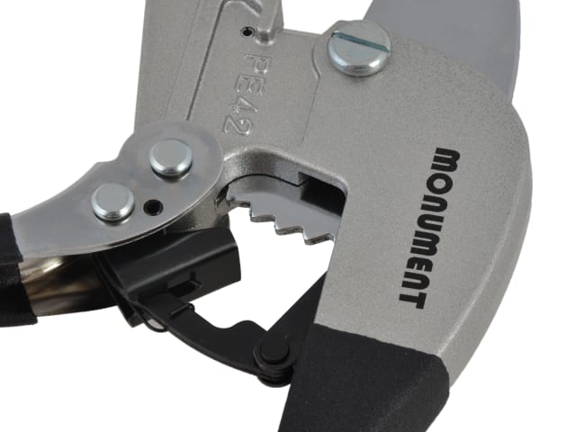 2645T Ratchet Action Plastic Pipe Cutter 42mm MON2645 - Image 2