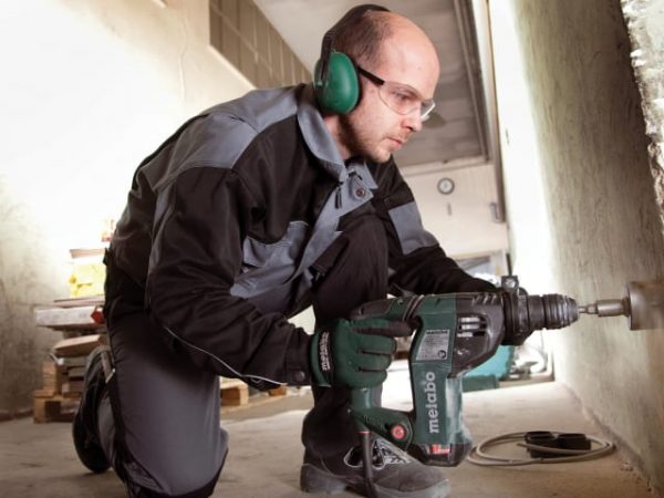 KHE 3251 SDS Plus Hammer Drill 3 Mode 800W 240V MPTKHE3251 - Image 4
