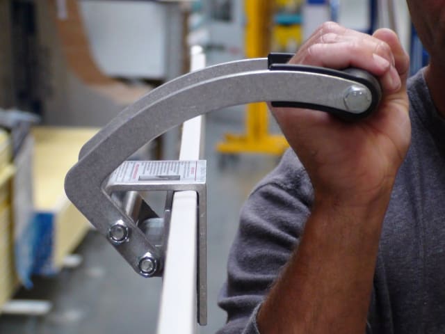 Gorilla Gripper Board Lifter General Purpose (up to 19mm) ROU32600 - Image 2