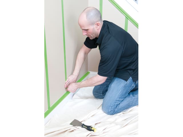 FrogTape® Multi-Surface Masking Tape 24mm x 41.1m - Hang Pack SHU104923 - Image 3