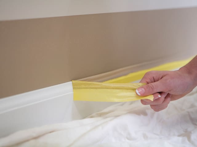 FrogTape® Delicate Surface Masking Tape 24mm x 41.1m - Hang Pack SHU104924 - Image 5