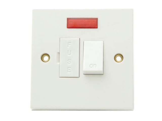 Fused Switched Connection Unit Neon 13A Trade Pack SMJPPSW20DPN