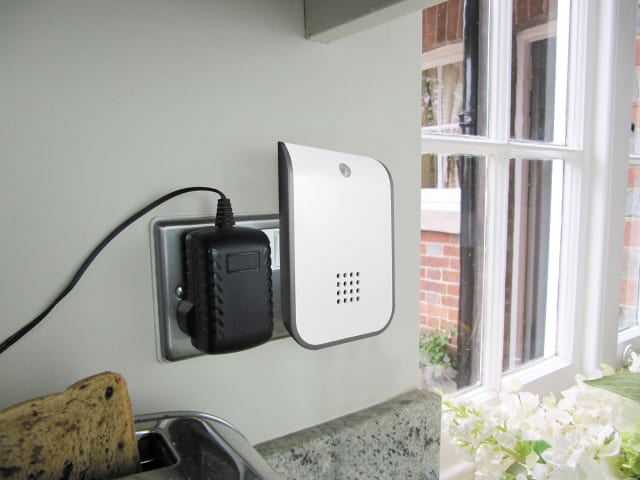 Premium Plug-In Door Chime UNC63728 - Image 2