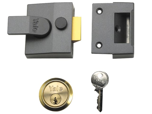 P85 Deadlocking Nightlatch 40mm Backset Chrome Finish Visi YALP85CHCH